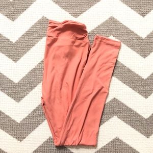 OS lularoe salmon pink leggings